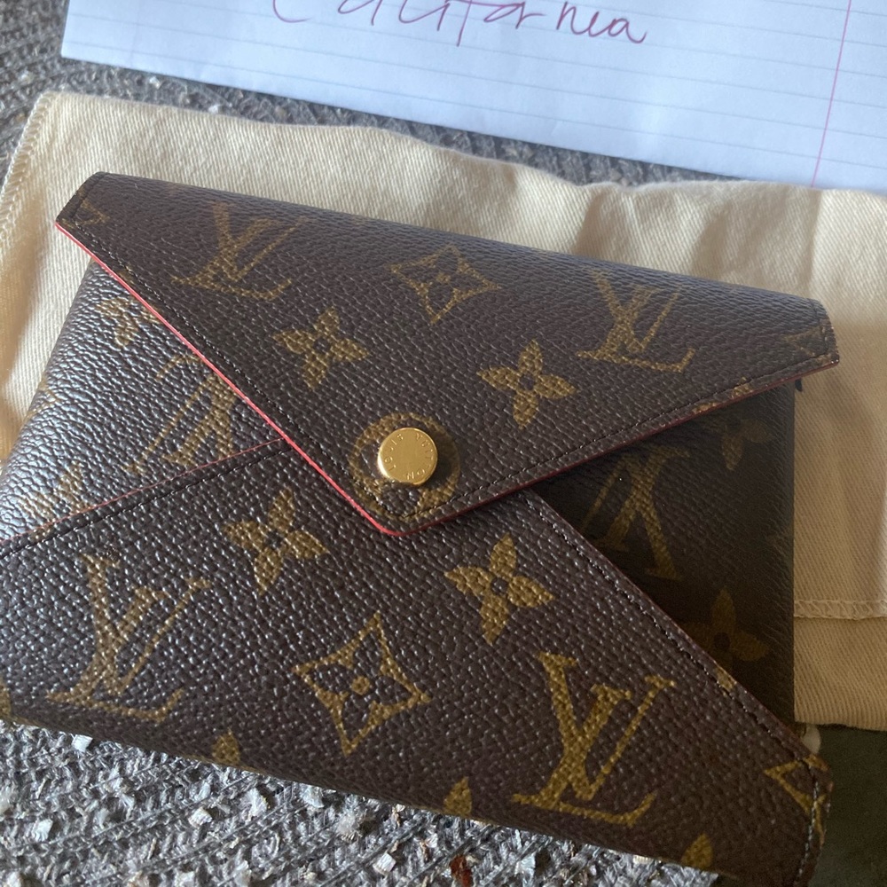 Louis Vuitton Medium kiragami